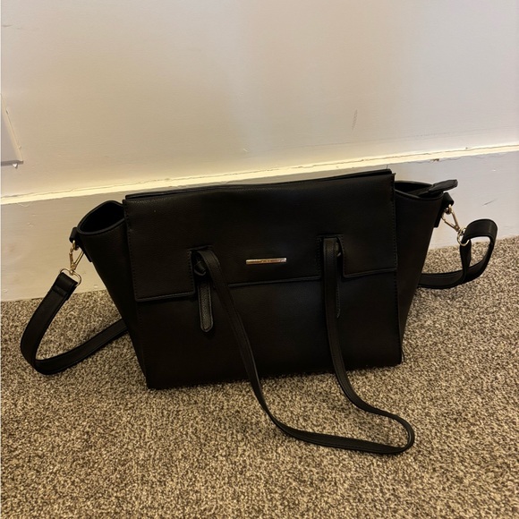 Black Oversized Faux Leather Shoulder Bag with Gold Accents - Picture 2 of 3